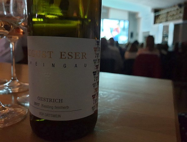 Wein während des Films